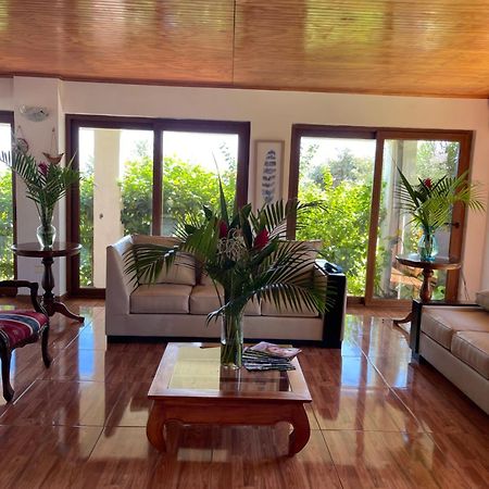 Teanehi Bed & Breakfast Hanga Roa Exterior foto