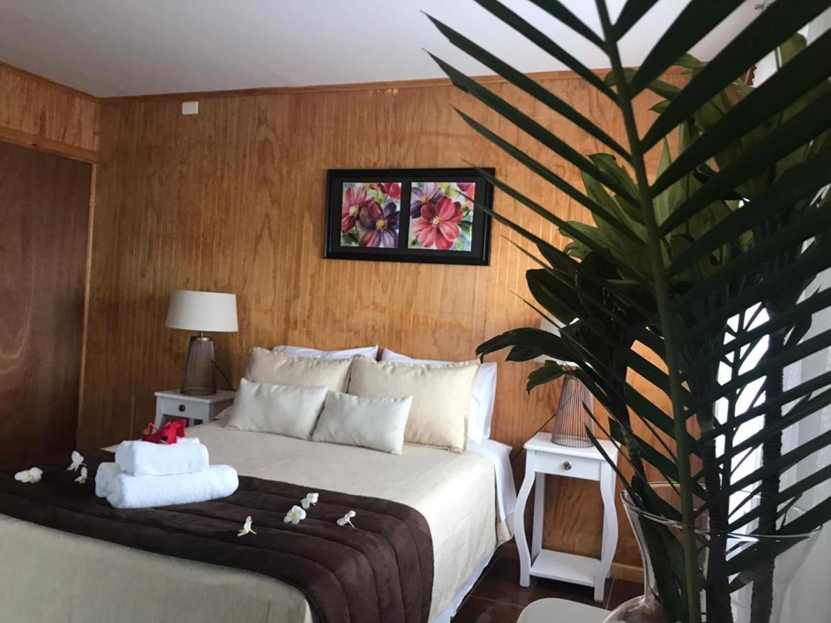Teanehi Bed & Breakfast Hanga Roa Exterior foto